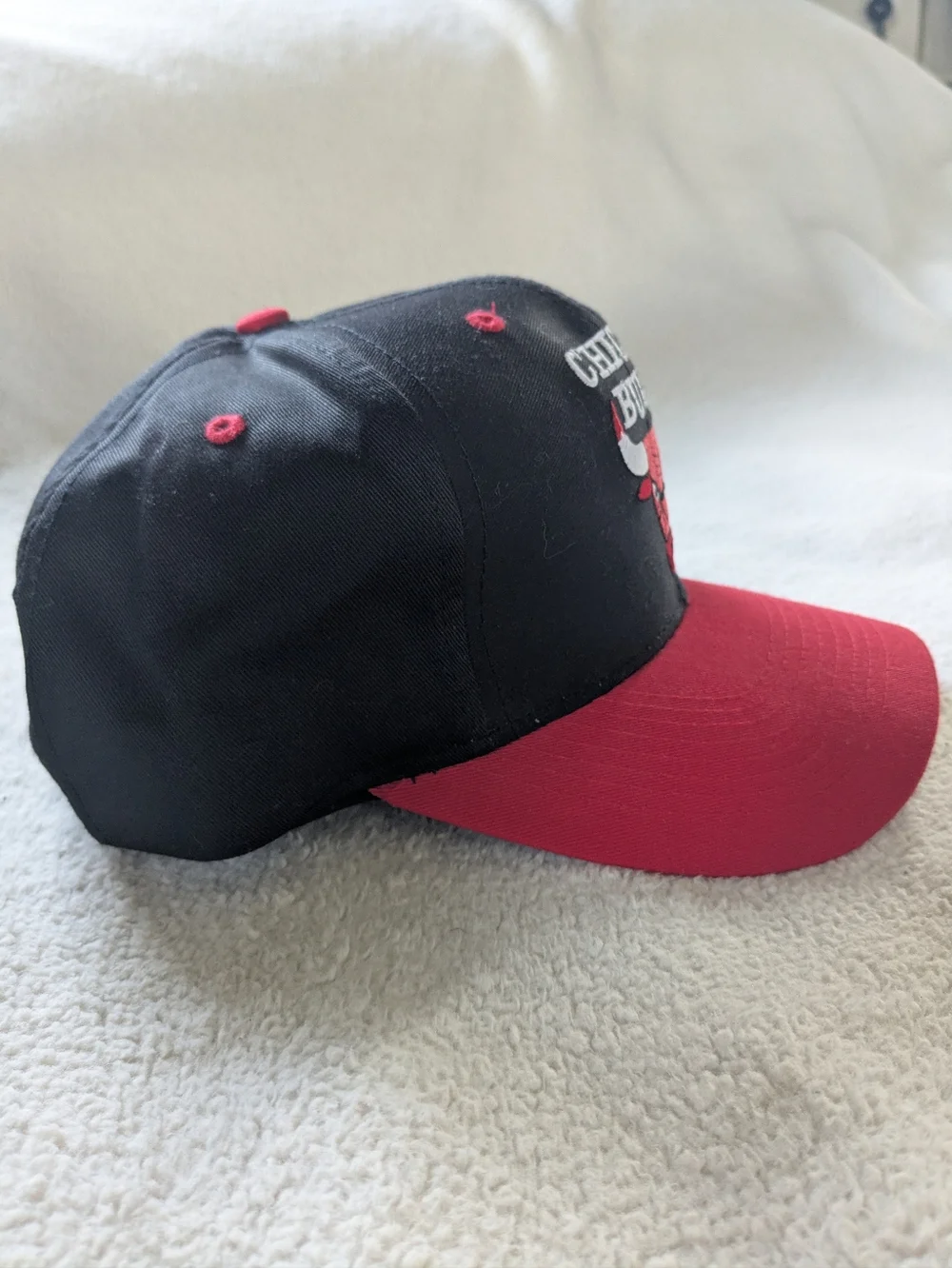 Vintage Chicago Bulls Black Red Snapback Hat Cap NBA Basketball Retro OSFA